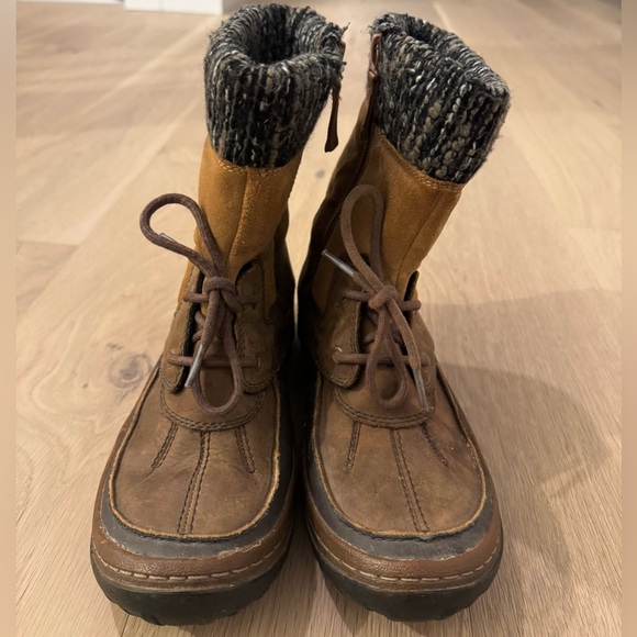 Women’s MERRELL Decora Bolero Winter Hiking Boots - Size 6.5 - Picture 2 of 5